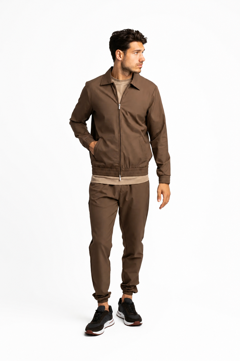 Mochabrauner Techsuit