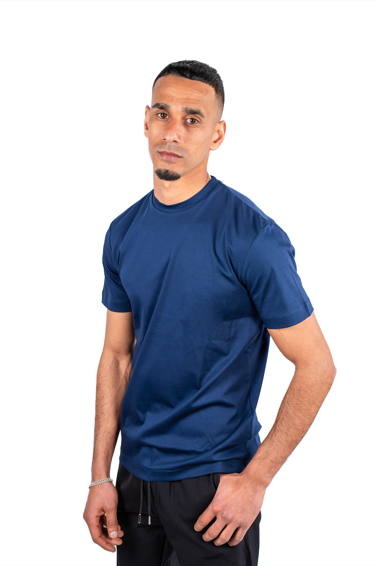 Nachtblaues T-Shirt