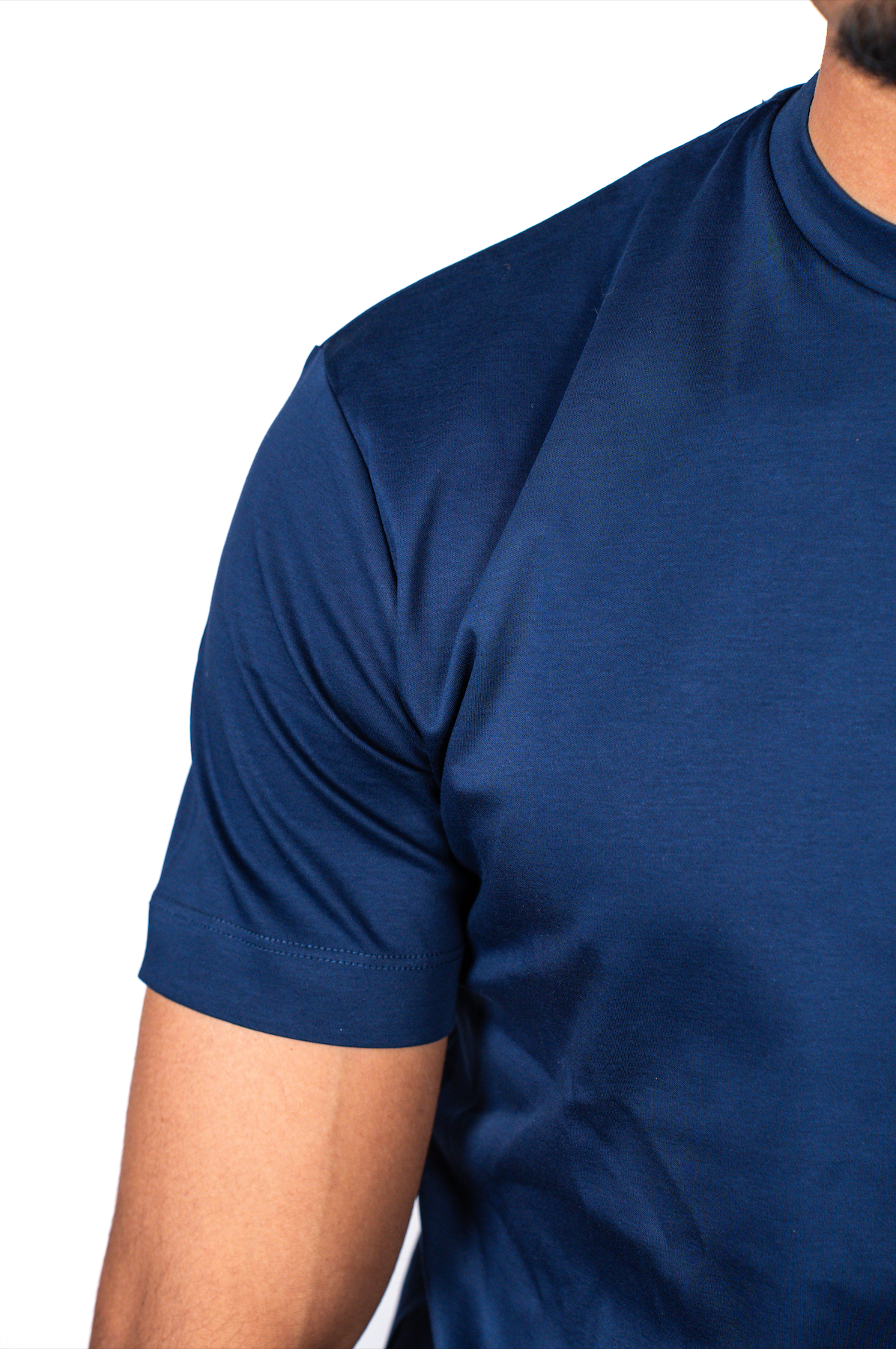Nachtblaues T-Shirt